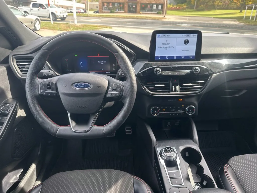 Ford Escape photo 6