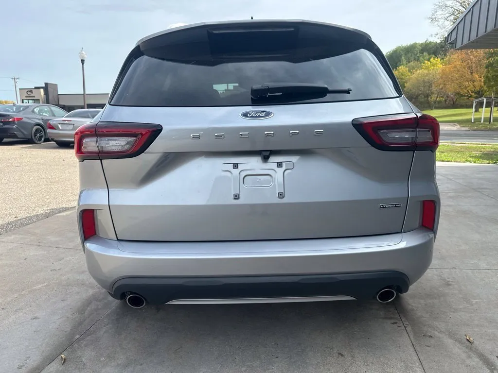 Ford Escape photo 24