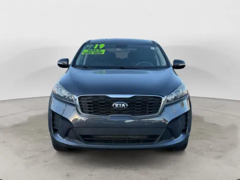 Photos of 2019 KIA SORENTO LX; L for sale in Kansas City, MO at The Big Lot - Car Credit