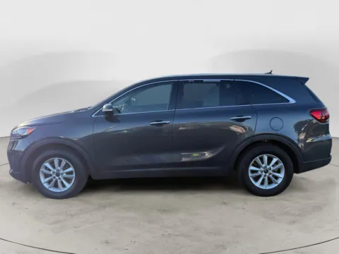 More photos of 2019 KIA SORENTO LX; L at The Big Lot - Car Credit, MO