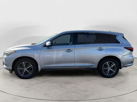 More photos of 2019 INFINITI QX60 BASE at The Big Lot - Car Credit, MO