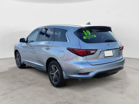 More photos of 2019 INFINITI QX60 BASE at The Big Lot - Car Credit, MO