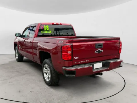 More photos of 2018 CHEVROLET SILVERADO LT at The Big Lot - Car Credit, MO
