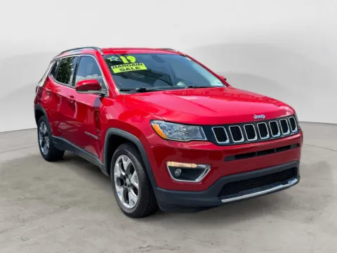 Another view of 2019 JEEP COMPASS LIMITED for sale in Kansas City, MO at The Big Lot - Car Credit