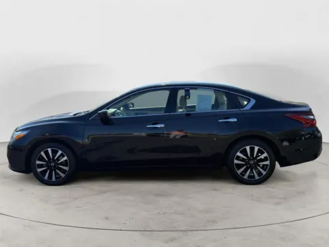 More photos of 2018 NISSAN ALTIMA 2.5; 2.5 S; 2 2.5; 2.5 S; 2.5 SL; at The Big Lot - Car Credit, MO