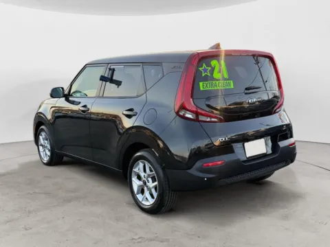 More photos of 2021 KIA SOUL LX; S; X-LINE at The Big Lot - Car Credit, MO