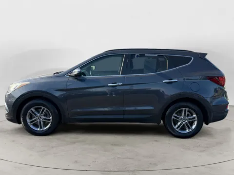 More photos of 2018 HYUNDAI SANTA FE SPORT BASE at The Big Lot - Car Credit, MO