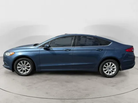 More photos of 2018 FORD FUSION S at The Big Lot - Car Credit, MO