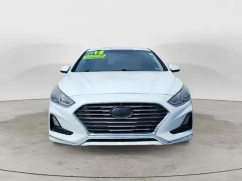 Photos of 2018 HYUNDAI SONATA SE for sale in Kansas City, MO at The Big Lot - Car Credit