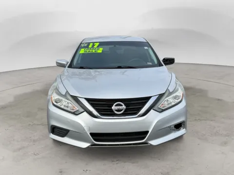 Photos of 2017 NISSAN ALTIMA 2.5; 2.5 S; 2 2.5; 2.5 S; 2.5 SL; for sale in Kansas City, MO at The Big Lot - Car Credit