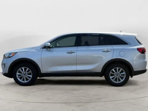 More photos of 2019 KIA SORENTO LX; L at The Big Lot - Car Credit, MO