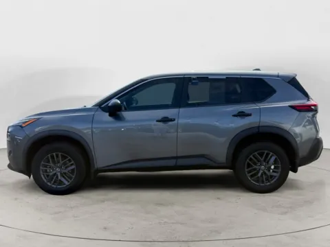 More photos of 2021 NISSAN ROGUE S at The Big Lot - Car Credit, MO