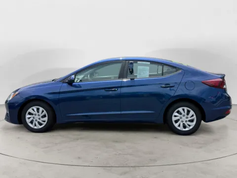 More photos of 2020 HYUNDAI ELANTRA LIMITED; SE at The Big Lot - Car Credit, MO