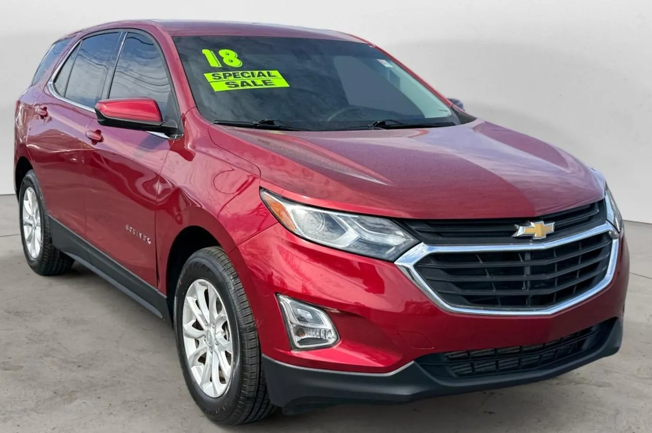 Red 2018 CHEVROLET EQUINOX LT (1LT) for sale in Kansas City, MO