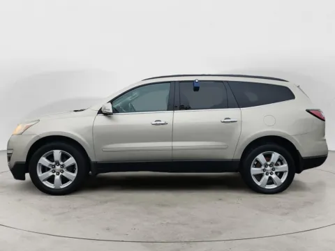 More photos of 2017 CHEVROLET TRAVERSE 1LT at The Big Lot - Car Credit, MO