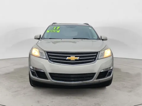 Photos of 2017 CHEVROLET TRAVERSE 1LT for sale in Kansas City, MO at The Big Lot - Car Credit