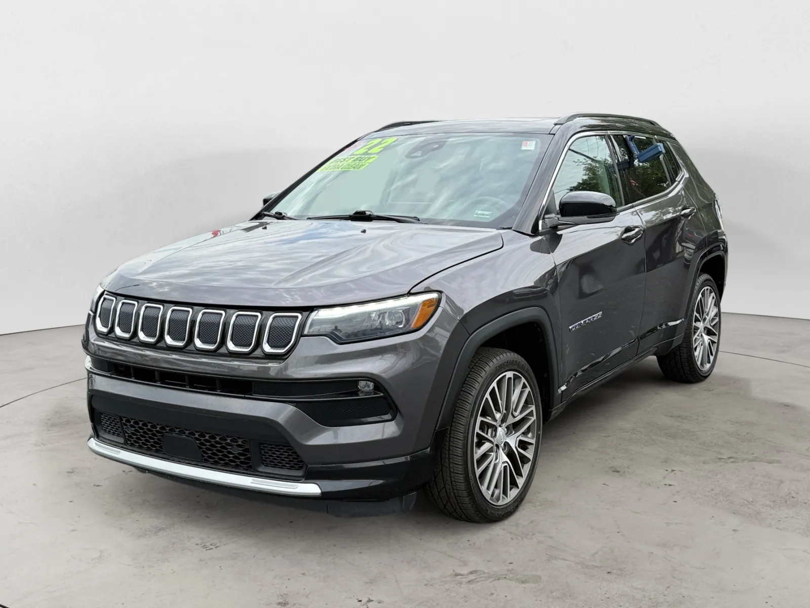 Gray 2022 JEEP COMPASS LIMITED for sale in Kansas City, MO