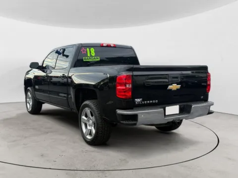 More photos of 2018 CHEVROLET SILVERADO LT at The Big Lot - Car Credit, MO