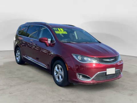Another view of 2018 CHRYSLER PACIFICA TOURING L for sale in Kansas City, MO at The Big Lot - Car Credit