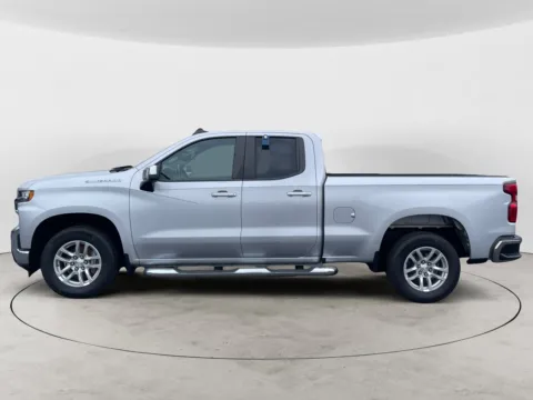 More photos of 2020 CHEVROLET SILVERADO LT at The Big Lot - Car Credit, MO