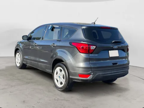More photos of 2019 FORD ESCAPE S at The Big Lot - Car Credit, MO