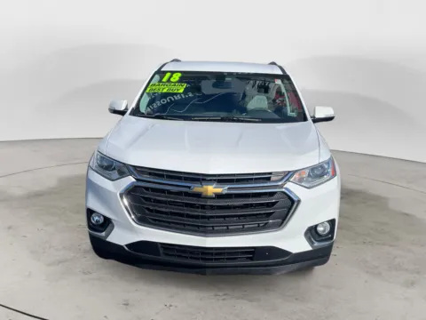 Photos of 2018 CHEVROLET TRAVERSE LT CLOTH for sale in Kansas City, MO at The Big Lot - Car Credit