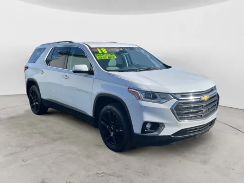 Another view of 2018 CHEVROLET TRAVERSE LT CLOTH for sale in Kansas City, MO at The Big Lot - Car Credit