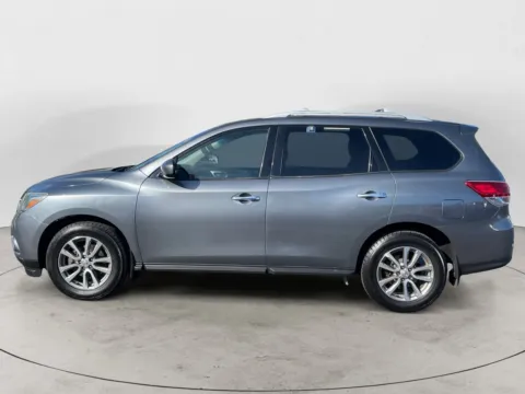 More photos of 2015 NISSAN PATHFINDER S; SL; PL S; SL; PLATINUM; SV at The Big Lot - Car Credit, MO