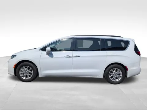 More photos of 2022 Chrysler Pacifica Touring L at Auto Outlets of Webster, NY