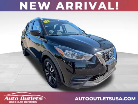 Black 2020 Nissan Kicks SV for sale in Webster, NY