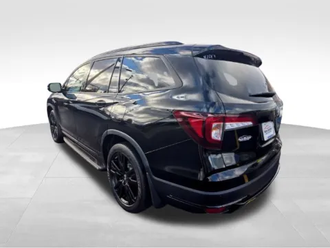More photos of 2021 Honda Pilot Black Edition at Auto Outlets of Webster, NY