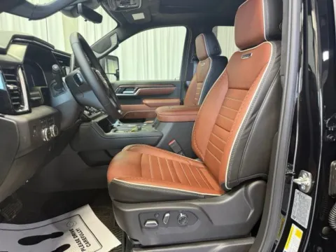 More photos of 2026 GMC Sierra 2500 HD Denali Ultimate at Dale Howard Auto Center of Iowa Falls, IA