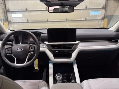 More photos of 2026 Ford Explorer Platinum at Dale Howard Auto Center of Iowa Falls, IA