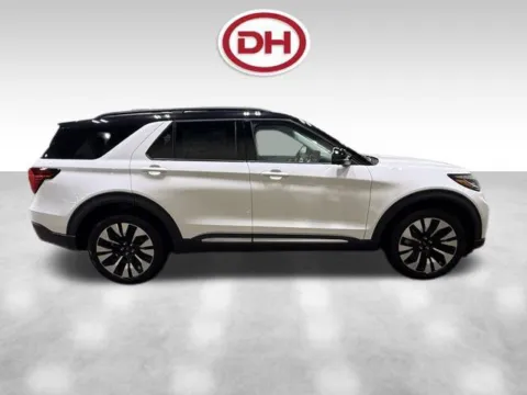 Photos of 2026 Ford Explorer Platinum for sale in Iowa Falls, IA at Dale Howard Auto Center of Iowa Falls