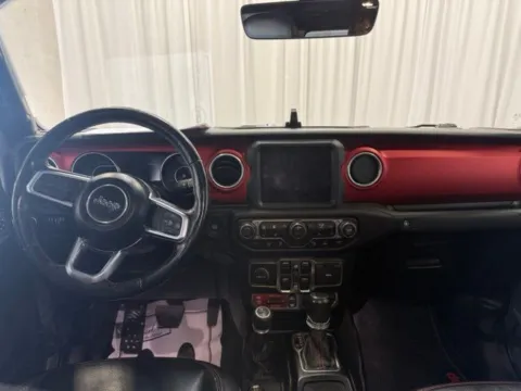 More photos of 2020 Jeep Gladiator Rubicon at Dale Howard Auto Center of Iowa Falls, IA