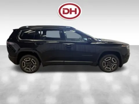 Photos of 2026 Jeep Cherokee Limited for sale in Iowa Falls, IA at Dale Howard Auto Center of Iowa Falls