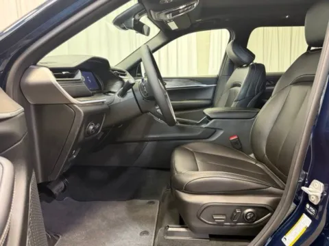 More photos of 2026 Jeep Grand Cherokee Limited at Dale Howard Auto Center of Iowa Falls, IA