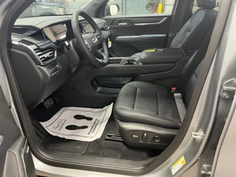 More photos of 2026 GMC Acadia Elevation at Dale Howard Auto Center of Iowa Falls, IA