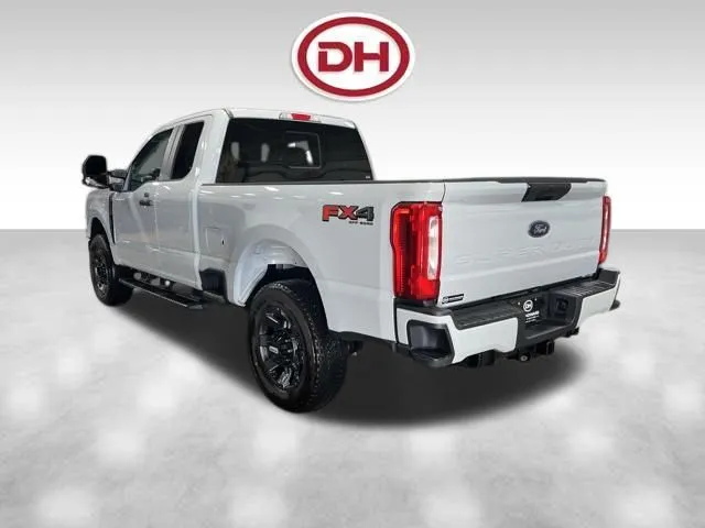 2026 Ford F-250 Super Duty XL - Photo 9