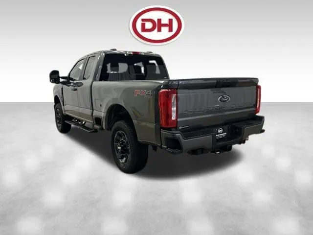 2026 Ford F-250 Super Duty XL - Photo 9