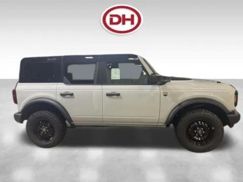 Another view of 2026 Ford Bronco Big Bend for sale in Iowa Falls, IA at Dale Howard Auto Center of Iowa Falls