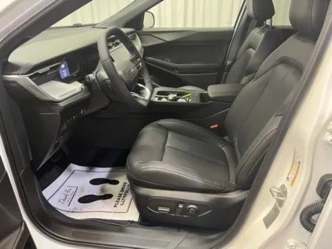 More photos of 2026 Jeep Cherokee Limited at Dale Howard Auto Center of Iowa Falls, IA