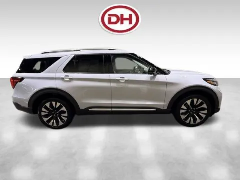 Photos of 2026 Ford Explorer Platinum for sale in Iowa Falls, IA at Dale Howard Auto Center of Iowa Falls