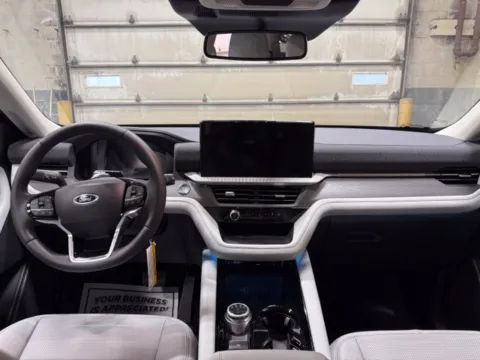 More photos of 2026 Ford Explorer Platinum at Dale Howard Auto Center of Iowa Falls, IA