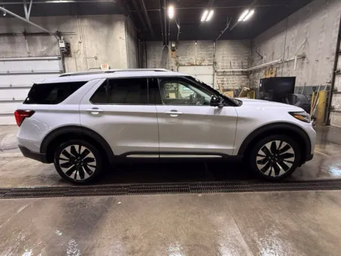 Photos of 2026 Ford Explorer Platinum for sale in Iowa Falls, IA at Dale Howard Auto Center of Iowa Falls