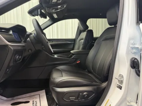 More photos of 2026 Jeep Grand Cherokee L at Dale Howard Auto Center of Iowa Falls, IA