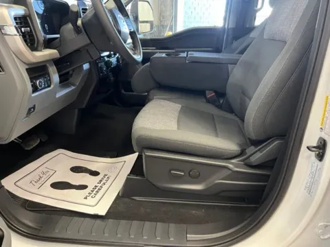 More photos of 2027 Ford F-250SD XLT at Dale Howard Auto Center of Iowa Falls, IA