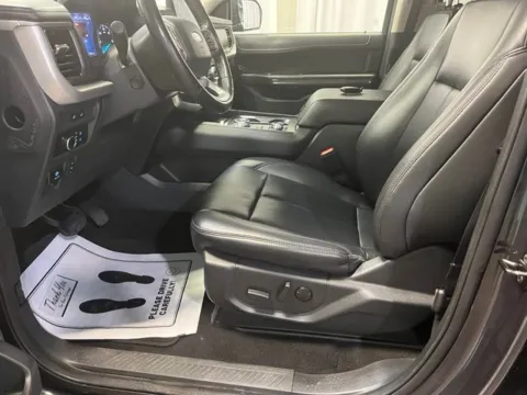 More photos of 2024 Ford Expedition XLT at Dale Howard Auto Center of Iowa Falls, IA