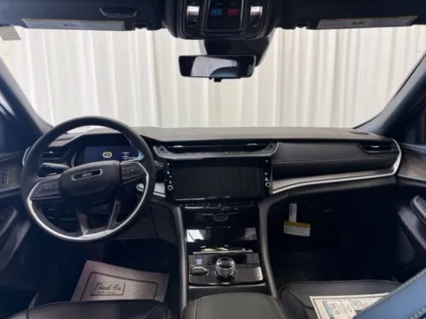 More photos of 2026 Jeep Grand Cherokee at Dale Howard Auto Center of Iowa Falls, IA