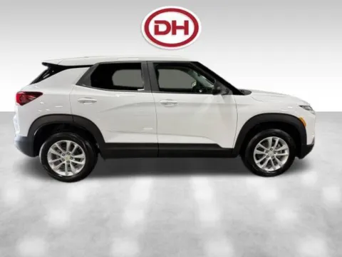 Photos of 2026 Chevrolet TrailBlazer LS for sale in Iowa Falls, IA at Dale Howard Auto Center of Iowa Falls